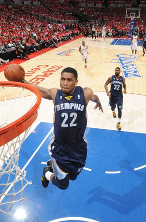 场上有更高 场上有更高